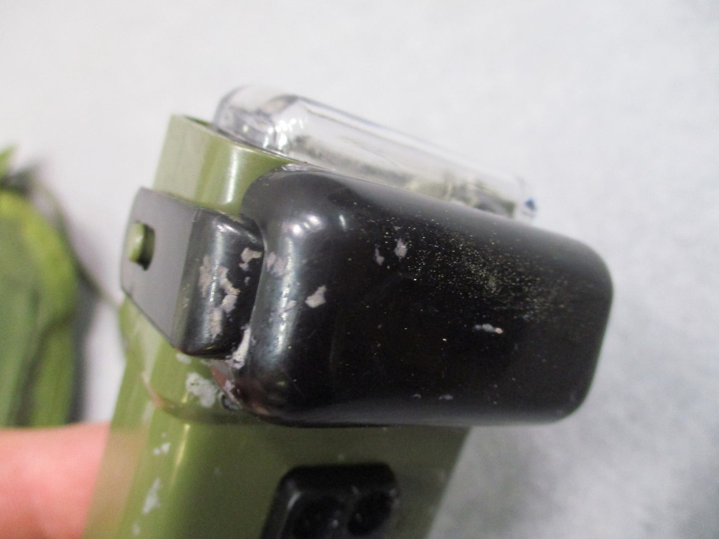 Military Surplus FRS/MS-2000M Distress Marker Light w Pouch NSN 6230-01-448-8340