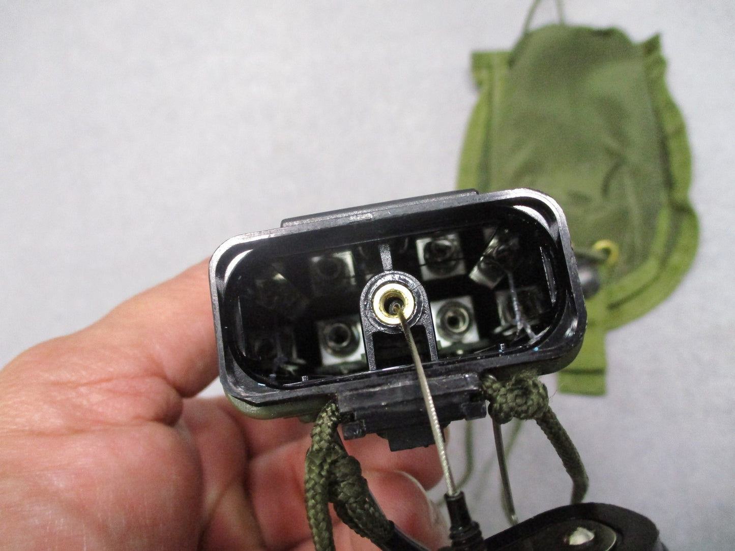 Military Surplus FRS/MS-2000M Distress Marker Light w Pouch NSN 6230-01-448-8340