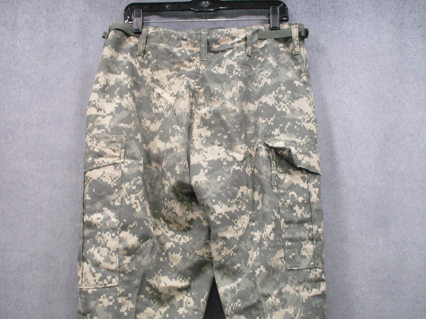 US Military Aircrew Combat Pants UCP Digital Camo Medium Reg 8415-01-526-9758