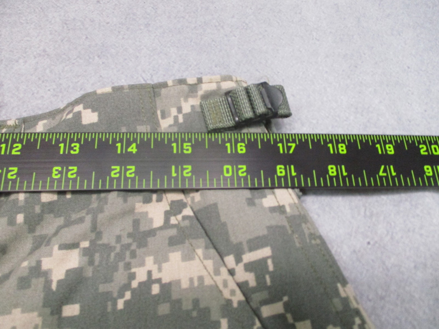 US Military Aircrew Combat Pants UCP Digital Camo Medium Reg 8415-01-526-9758