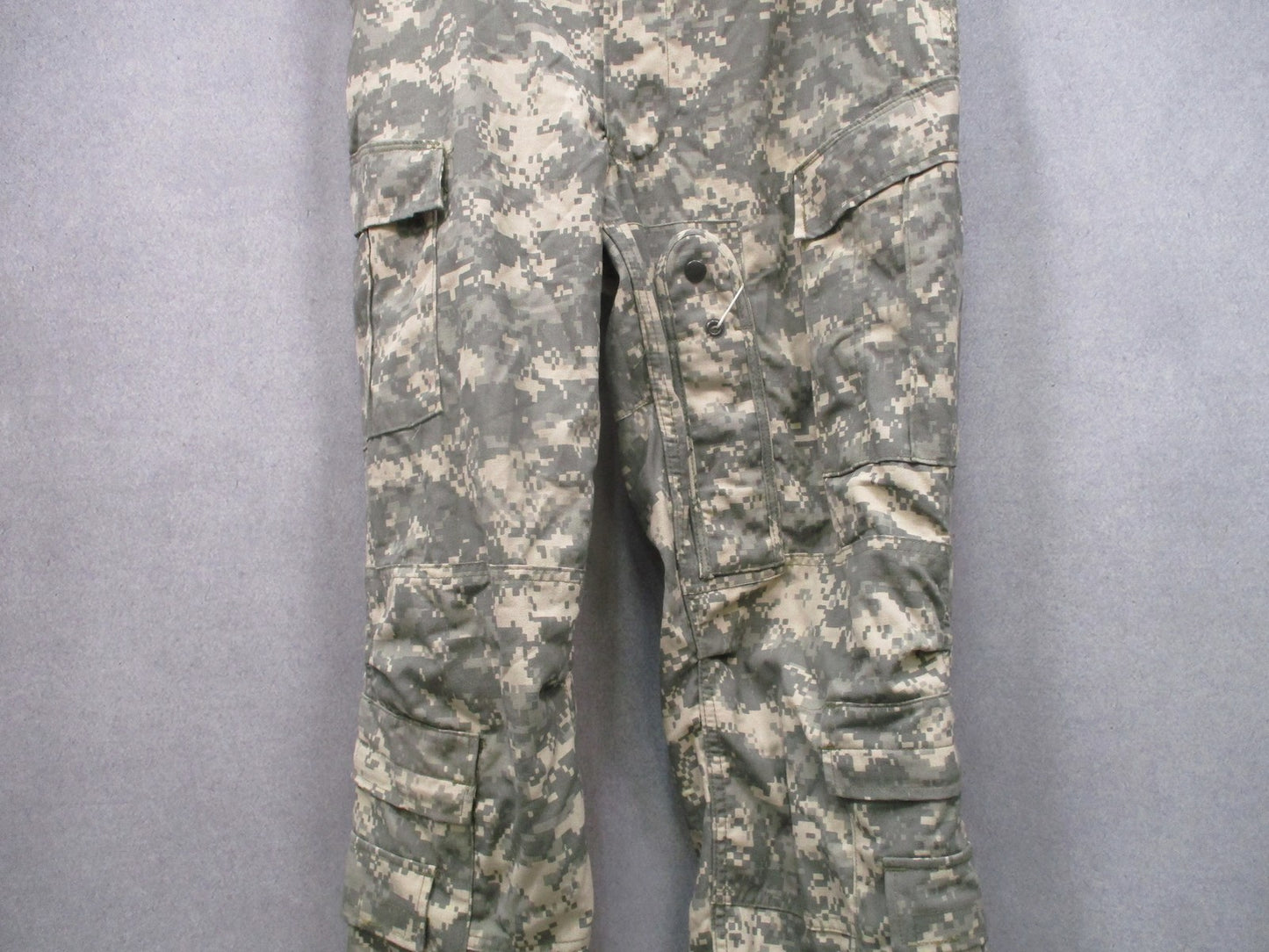 US Military Aircrew Combat Trousers Medium Long Flame Resistant ACU Camo Pants