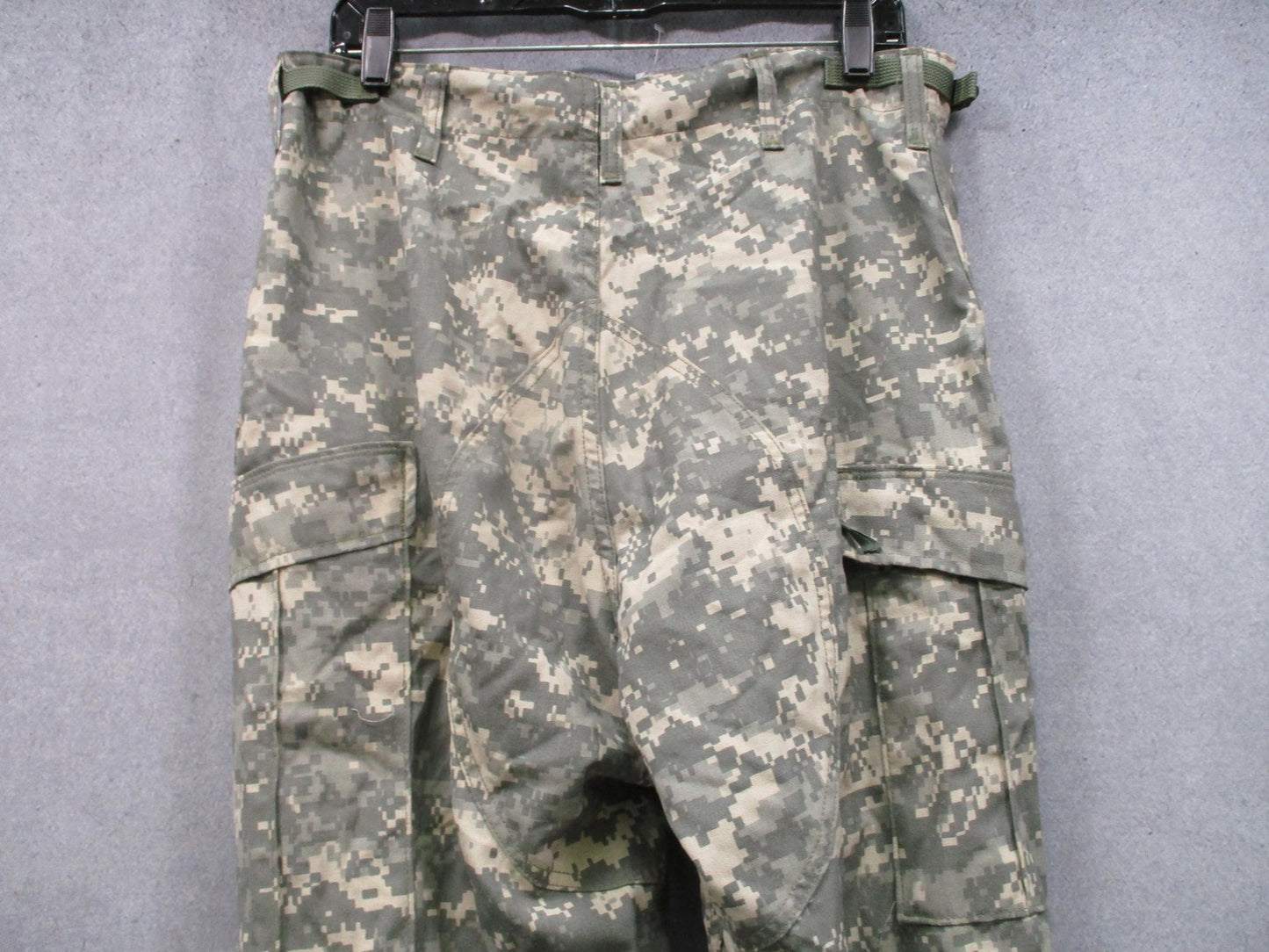 US Military Aircrew Combat Trousers Medium Long Flame Resistant ACU Camo Pants