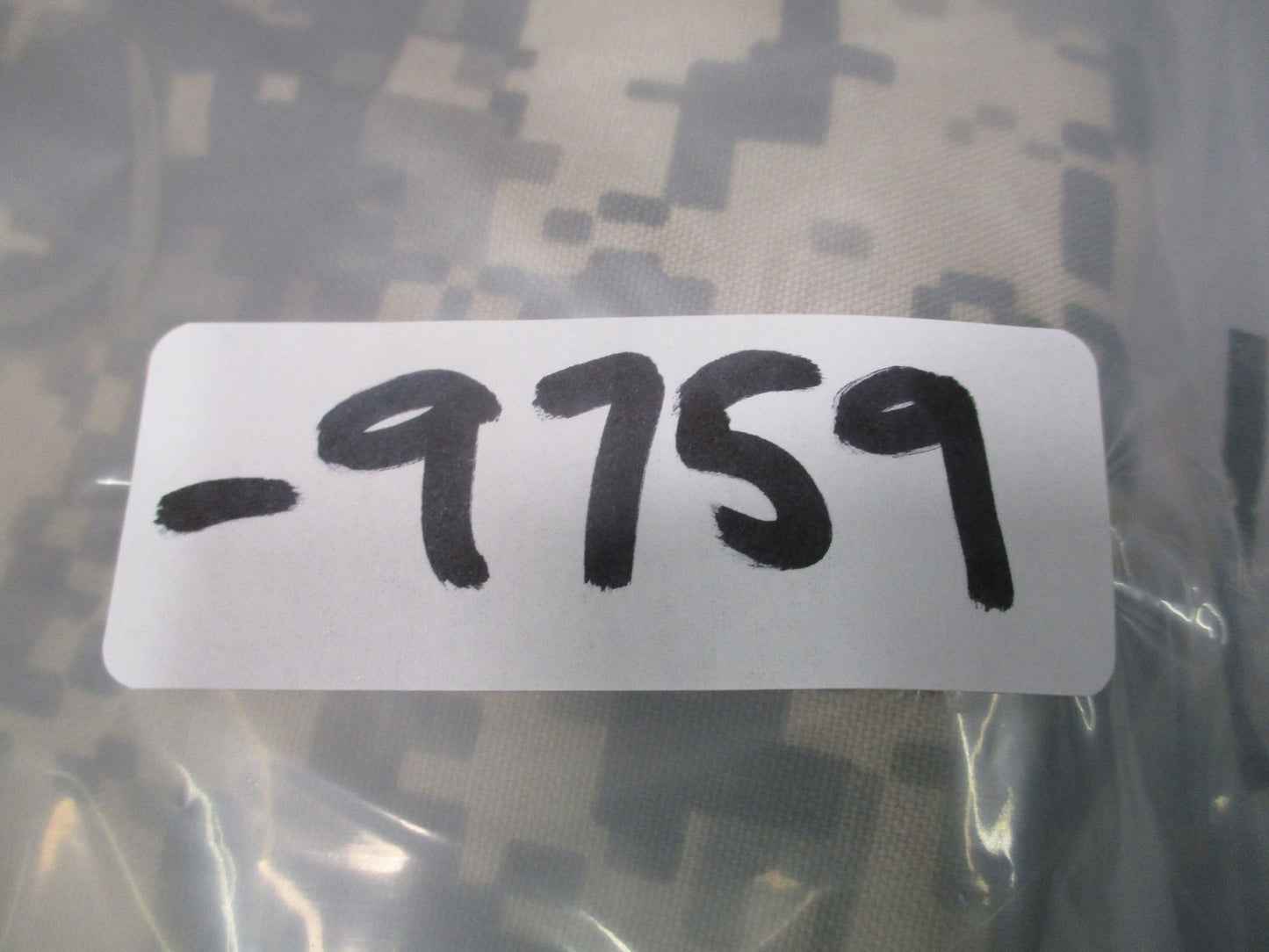 US Military Aircrew Combat Trousers Medium Long Flame Resistant ACU Camo Pants