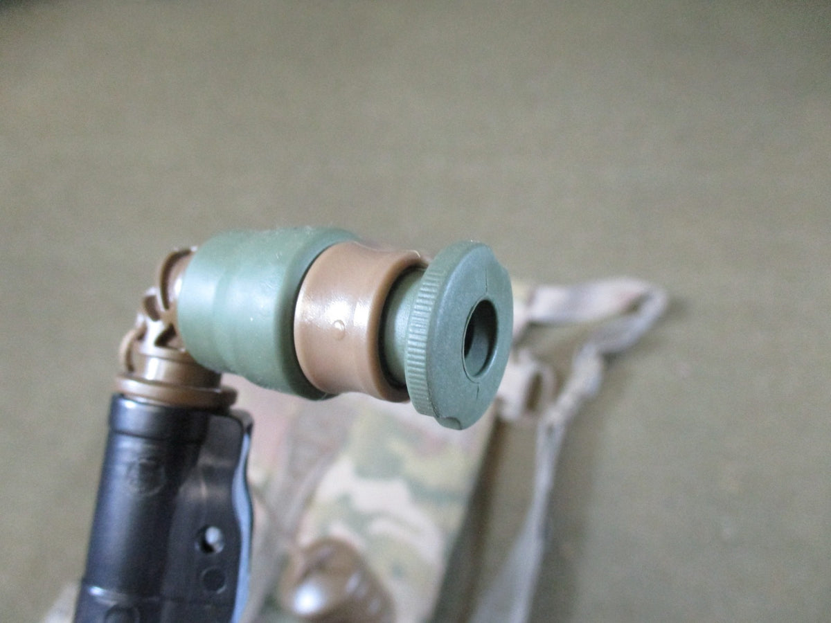US Military MOLLE II Hydration System Carrier MultiCam w/ Source Tube & Valve