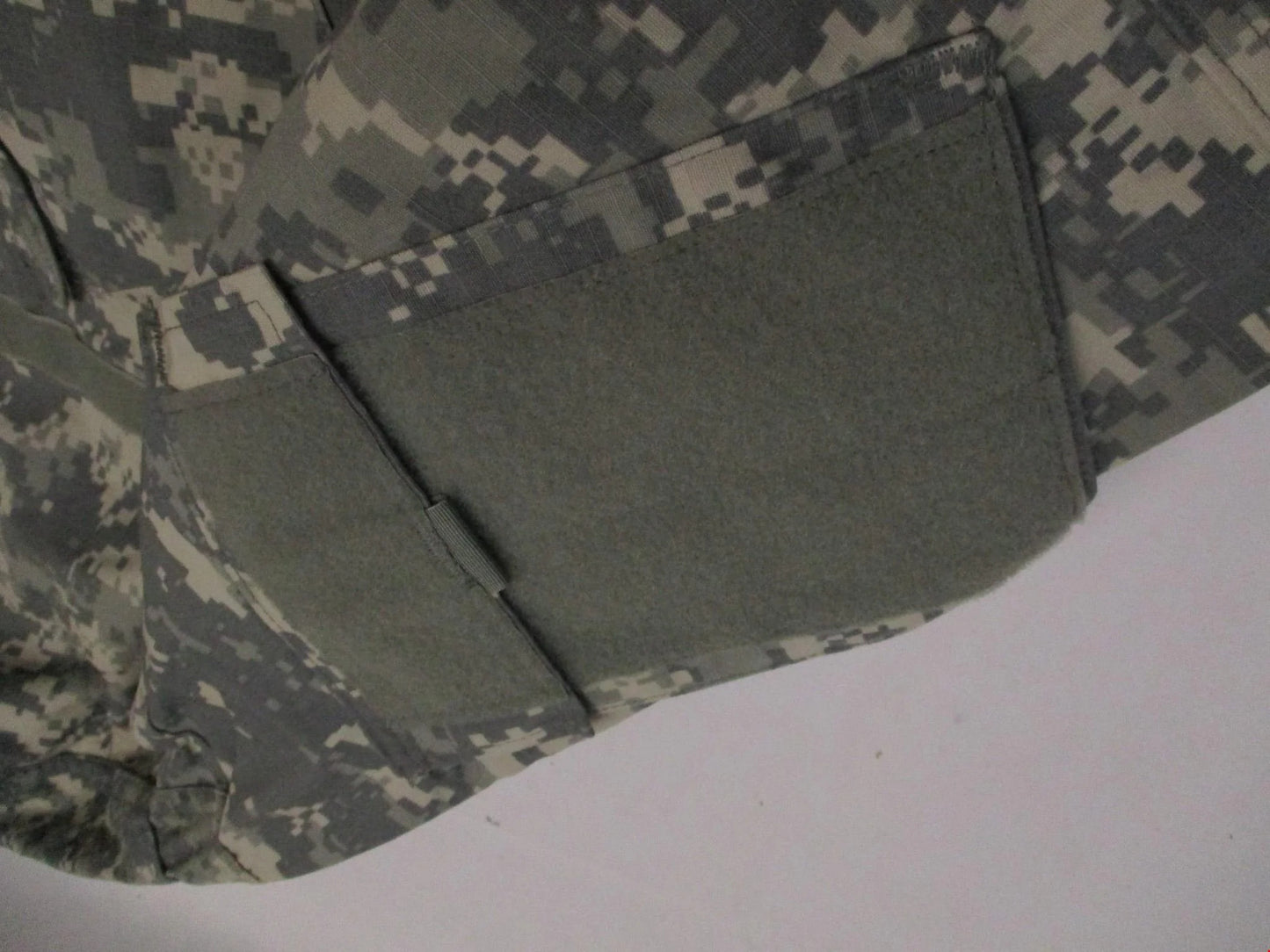 USED ARMY COAT ACU DIGITAL COMBAT UNIFORM SHIRT 50/50 MATERIAL UCP JACKET TOP