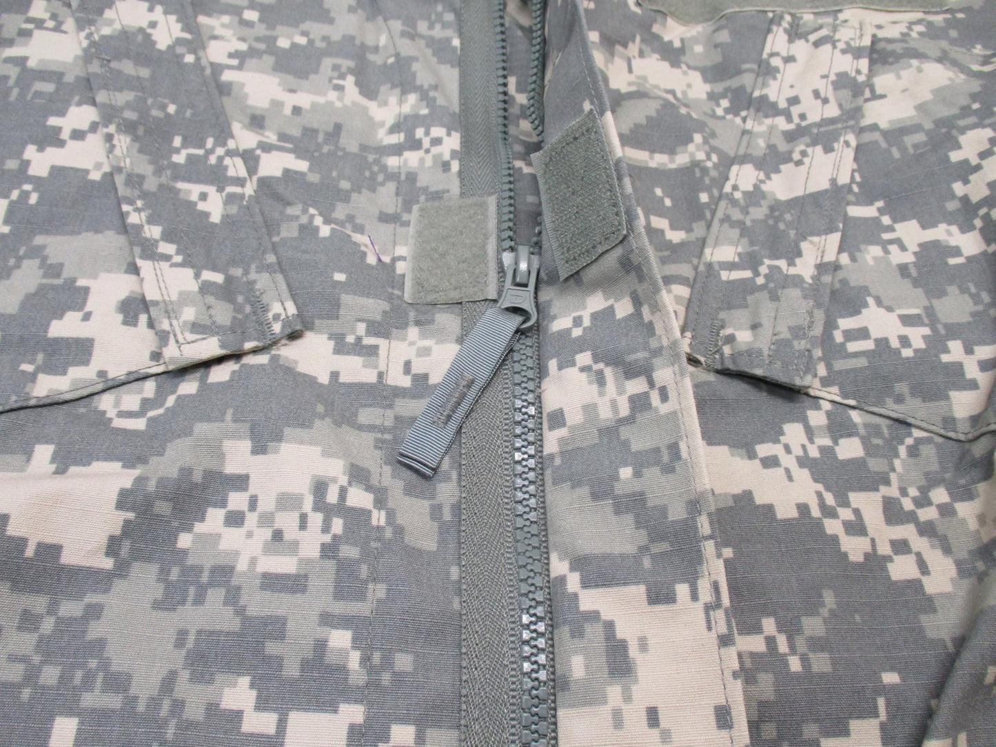 USED ARMY COAT ACU DIGITAL COMBAT UNIFORM SHIRT 50/50 MATERIAL UCP JACKET TOP