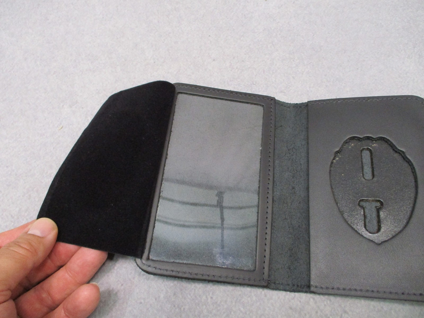 Leather Badge and ID Wallet Holder Case Black Bi-Fold
