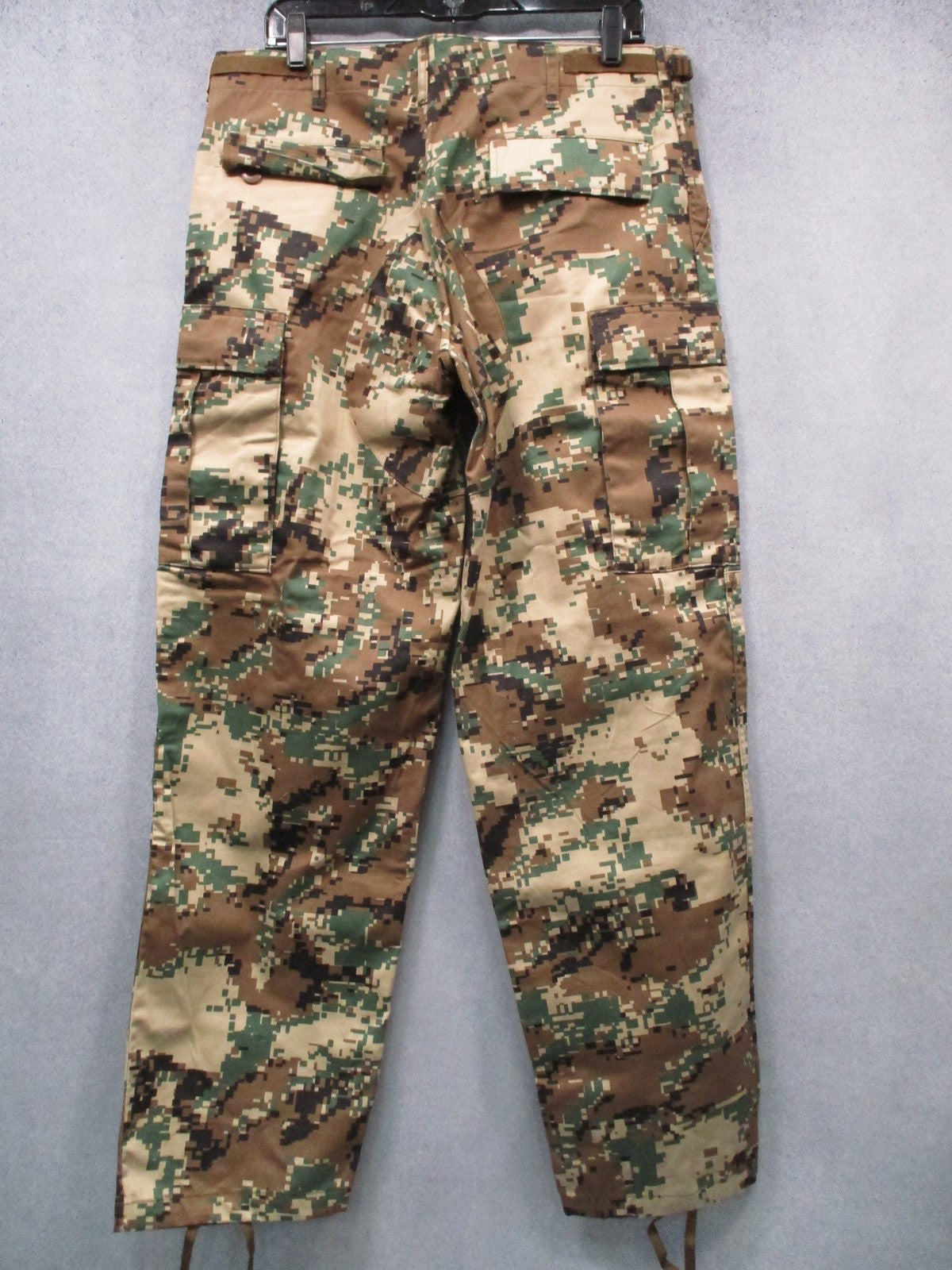 Jordanian Urban Digital Camo BDU Cargo Pants Medium Regular Military Surplus