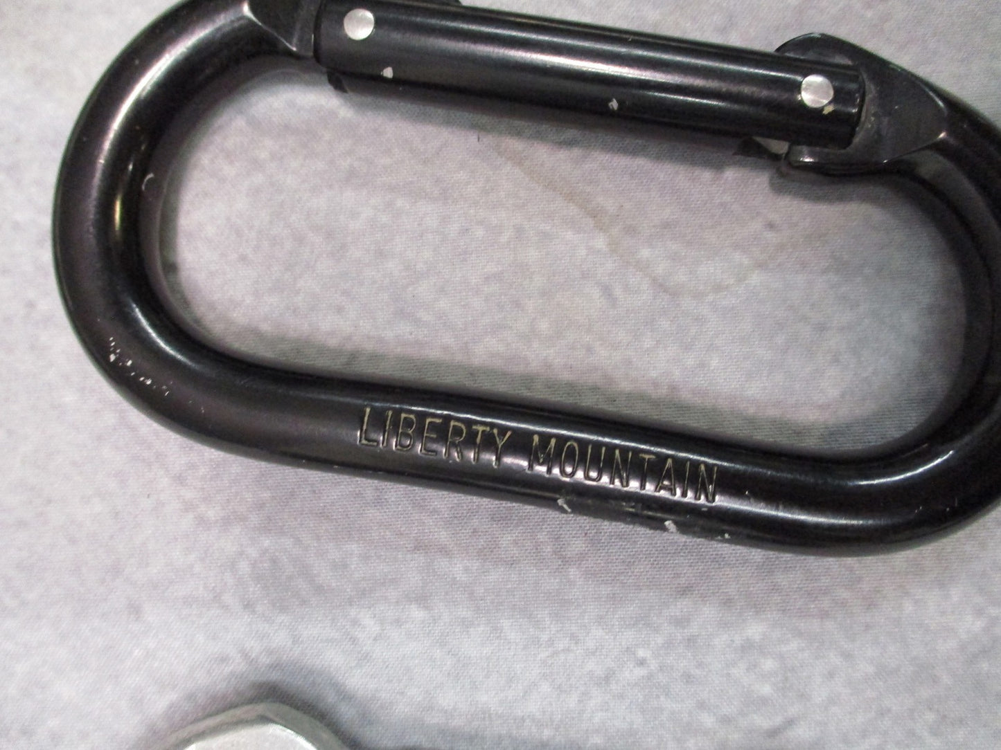 Mixed Lot of 17 Climbing Carabiners DMM Petzl Omega Kong Assorted Used & New