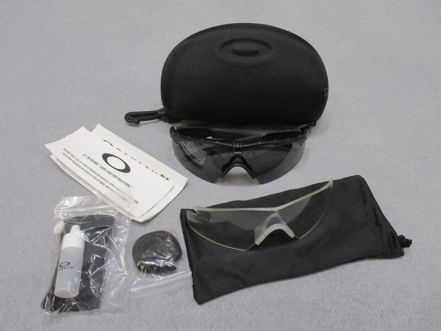 Oakley SI M Frame 2.0 Sunglasses Set w/ Case & Accessories - Used - Good