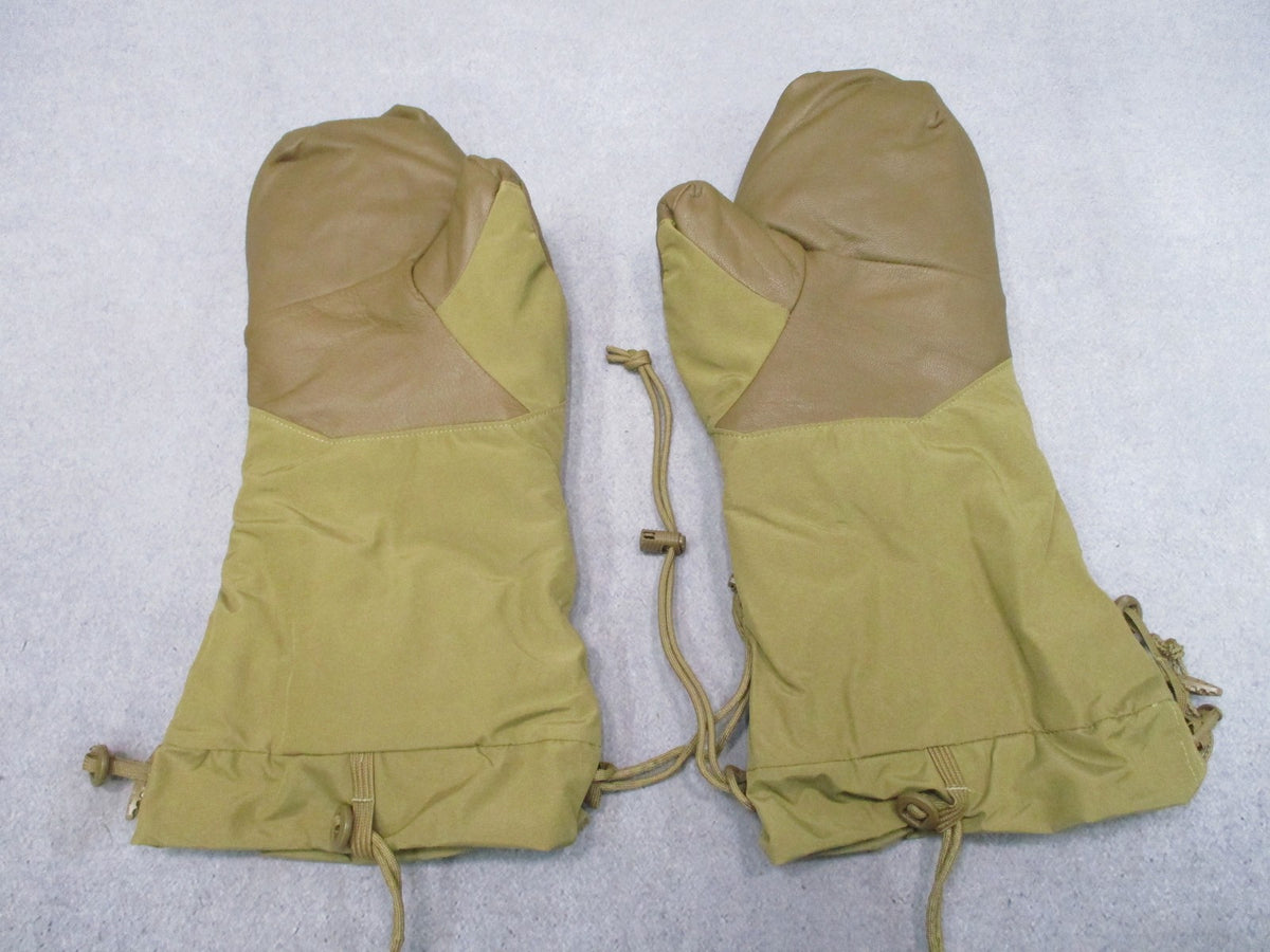 USGI CWGS Extreme Cold Weather Mittens Gore-Tex Shells & Liners Large Coyote