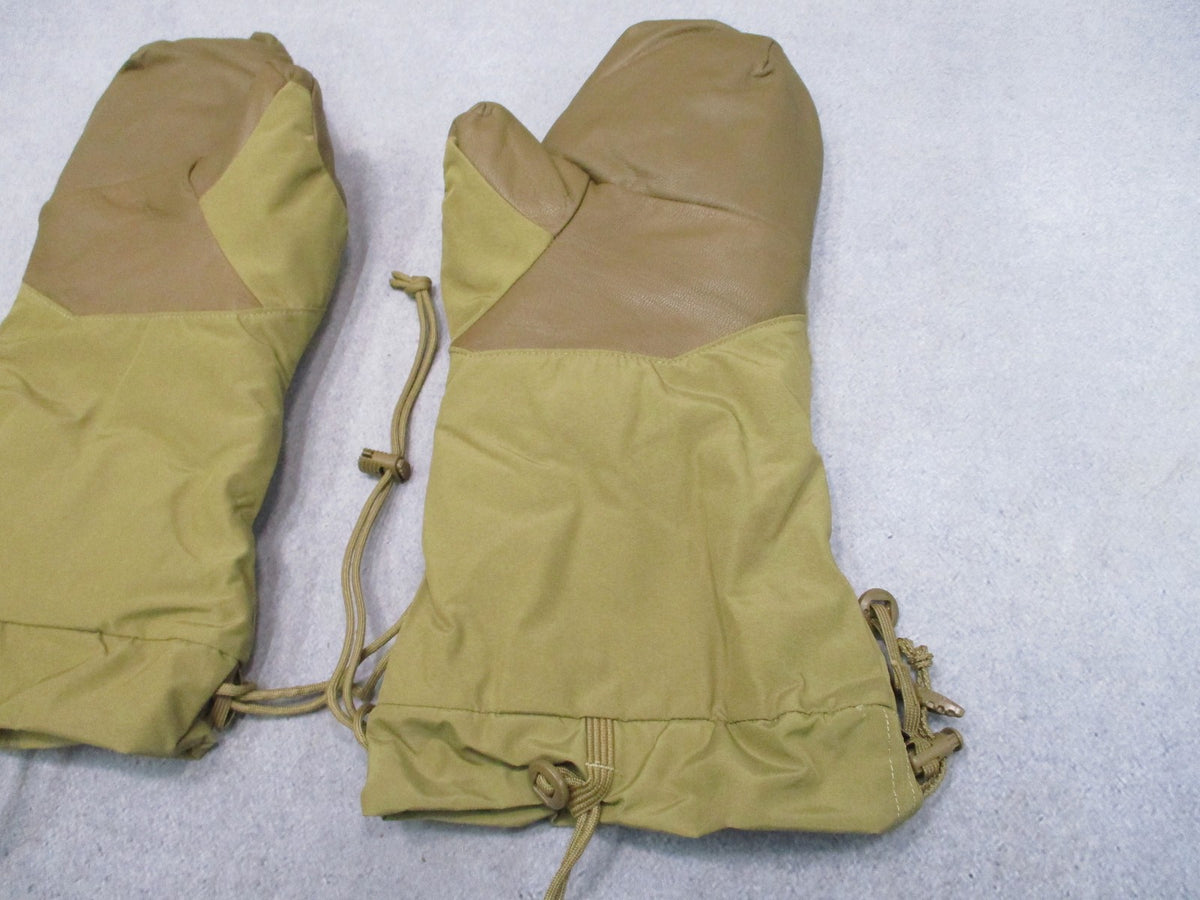 USGI CWGS Extreme Cold Weather Mittens Gore-Tex Shells & Liners Large Coyote
