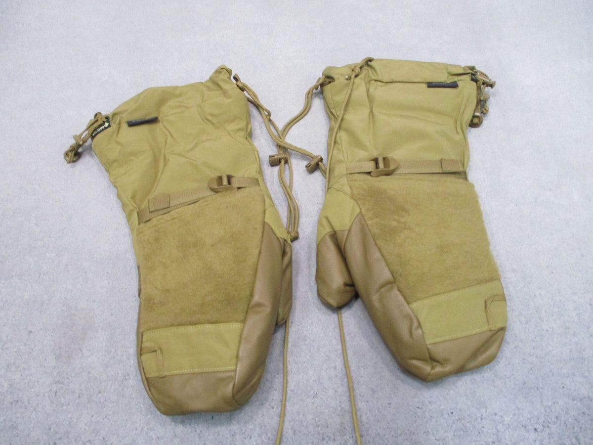 USGI CWGS Extreme Cold Weather Mittens Gore-Tex Shells & Liners Large Coyote