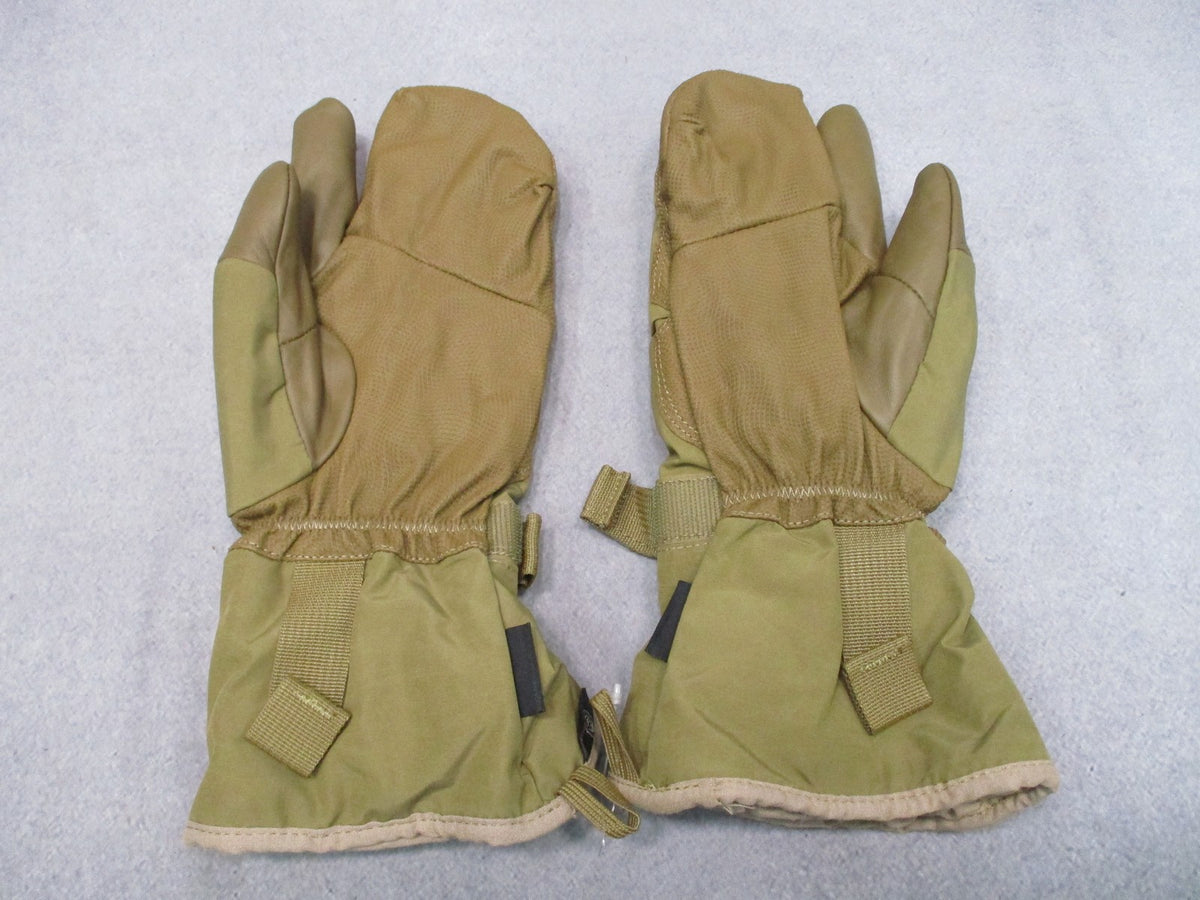 US Military CWGS Gore-Tex Trigger Finger Mittens Coyote Brown Large Excellent