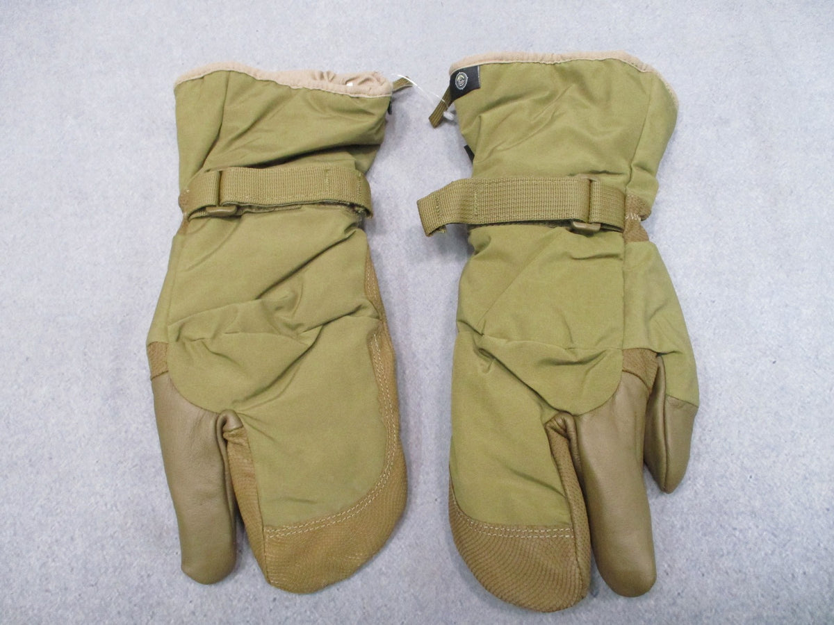 US Military CWGS Gore-Tex Trigger Finger Mittens Coyote Brown Large Excellent