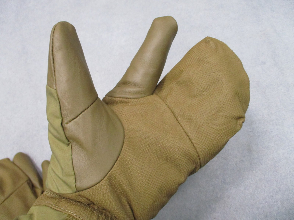US Military CWGS Gore-Tex Trigger Finger Mittens Coyote Brown Large Excellent