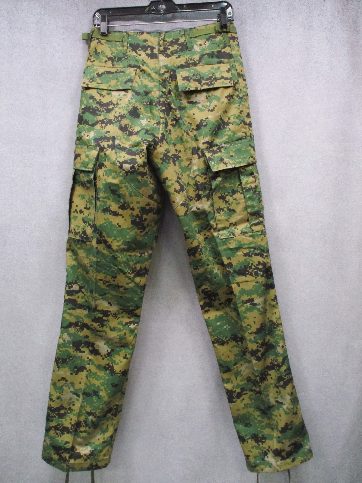 New Fox Endurance Men's BDU Pants Woodland Digital Camo Size Small Long