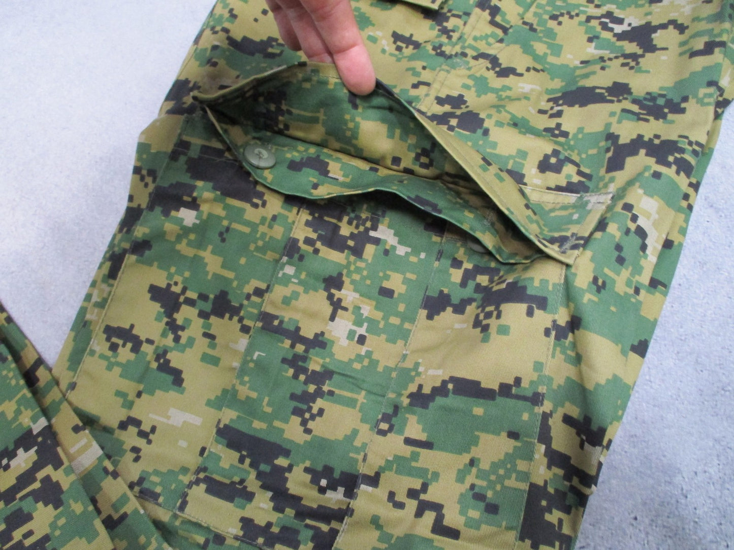 New Fox Endurance Men's BDU Pants Woodland Digital Camo Size Small Long
