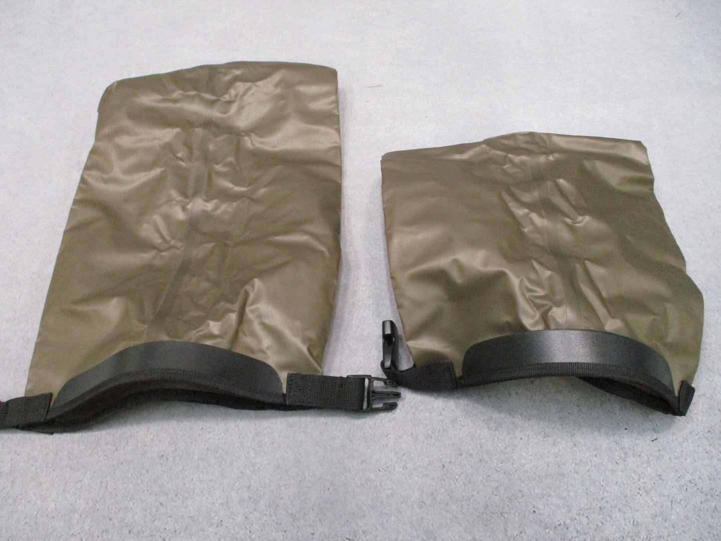 Leupold GO DRY 4L 8L Waterproof Roll-Top Gear Bags 2-Pack NOS 172612 172613