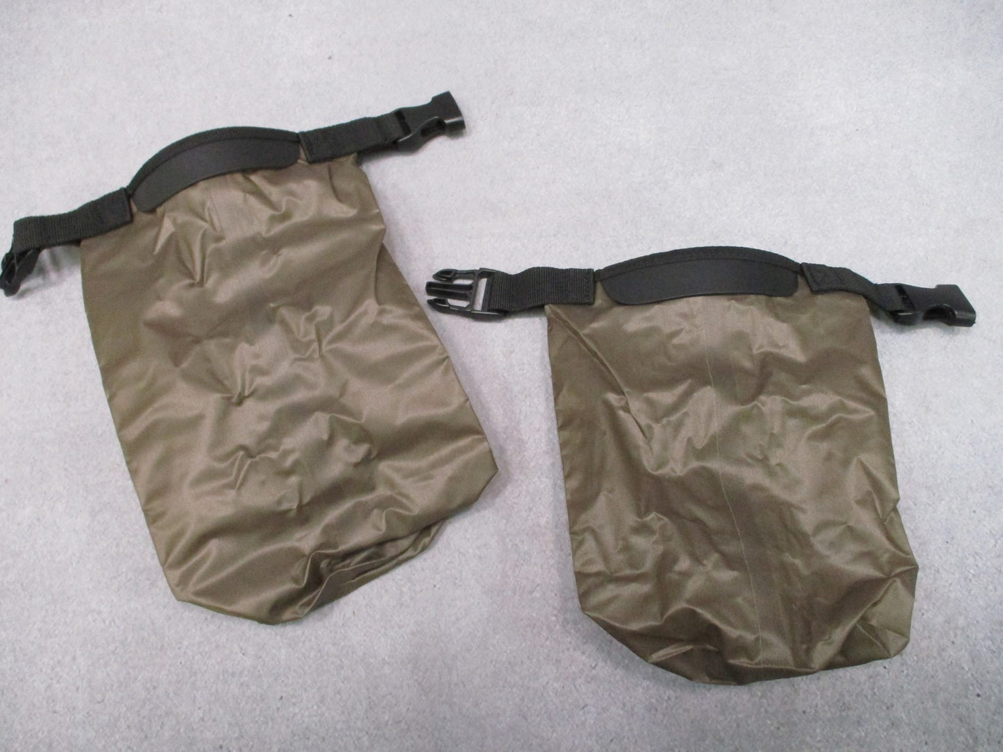 Leupold Go Dry Gear Sack Bundle 1L & 2L Rip-stop Nylon Roll-top Dry Bags