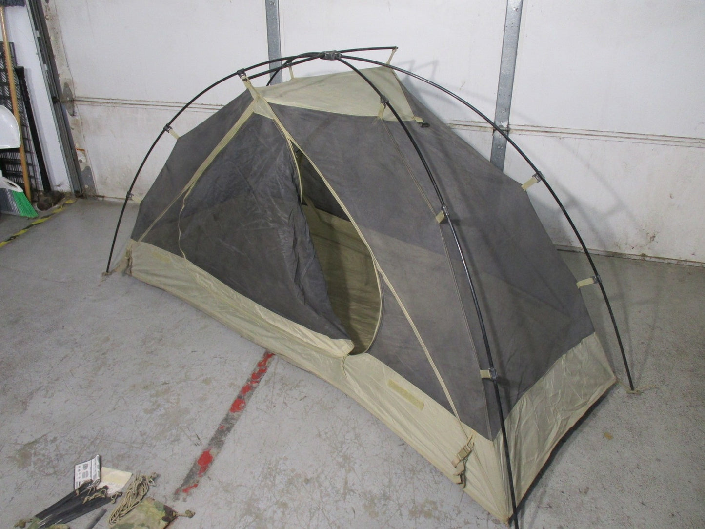 Army USGI Litefighter 1 Tent OCP Multicam One Man Shelter Fiberglass Poles Used