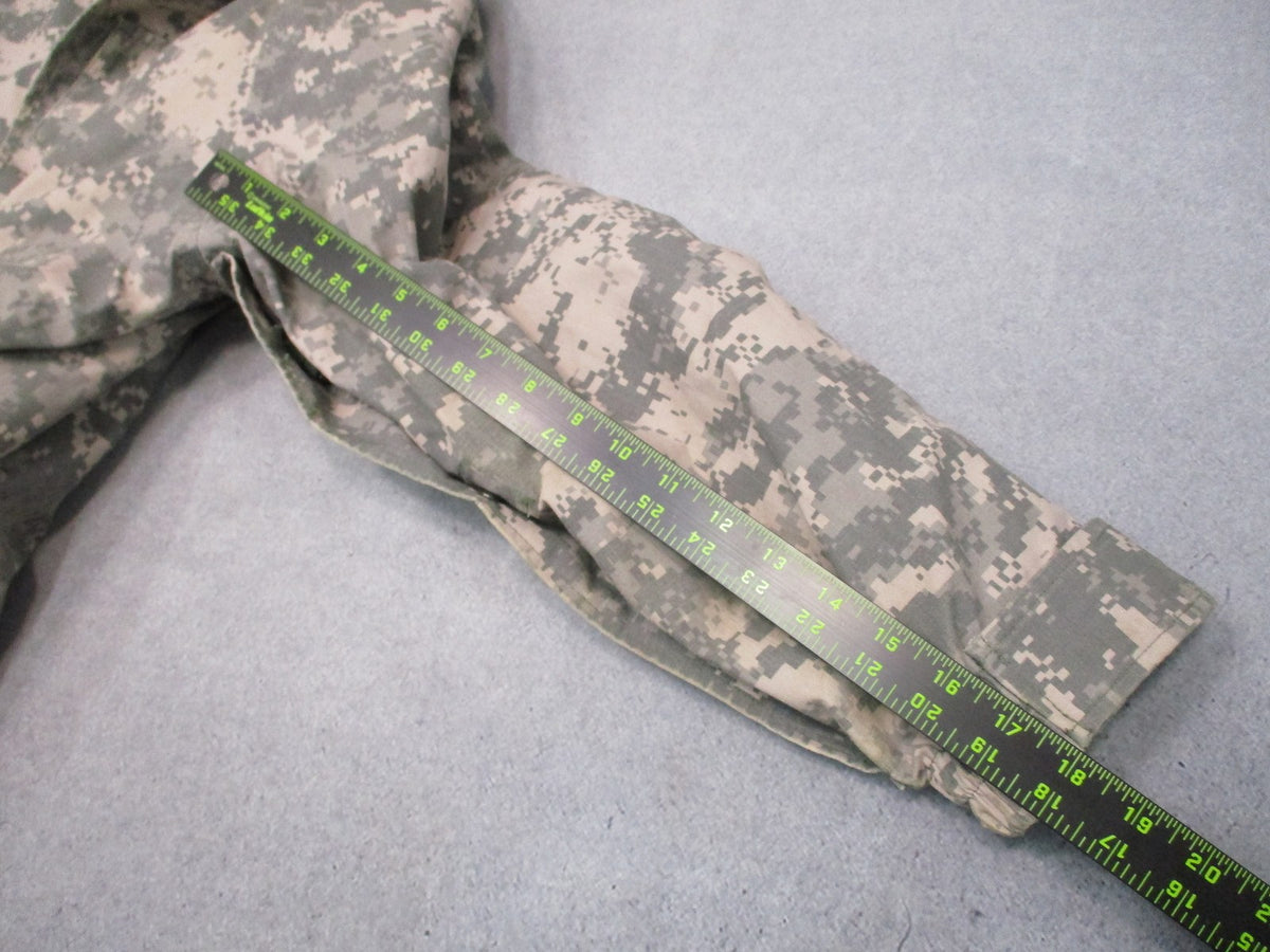 US Military FREE System EWOL Jacket UCP Digital Camo Nomex Size Small Regular