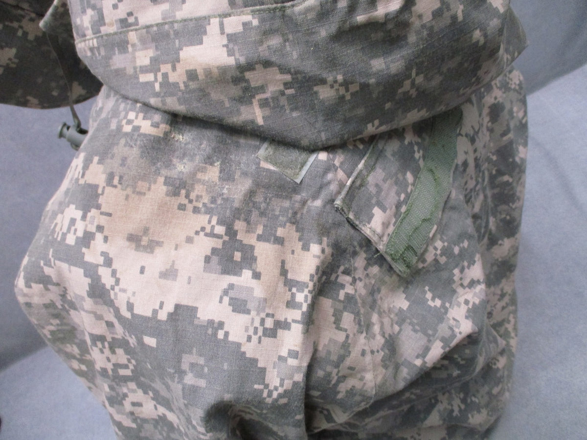 US Military FREE System EWOL Jacket UCP Digital Camo Nomex Size Small Regular