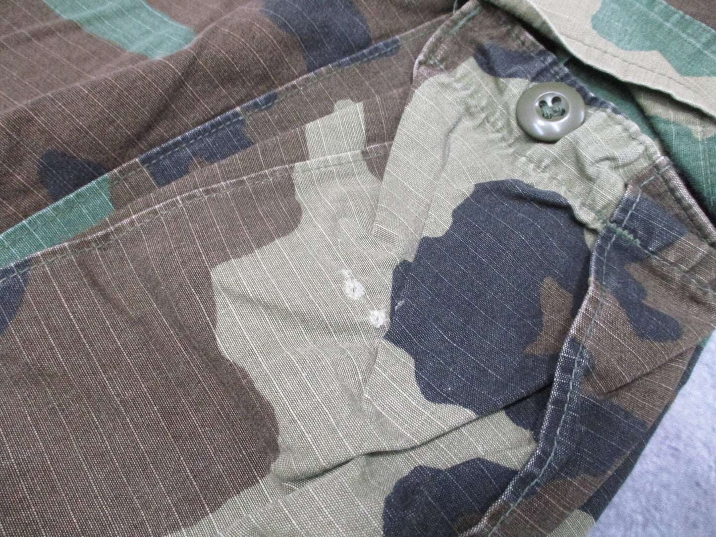 Vintage US Military Woodland Camo BDU Pants Trousers Medium Regular 100% Cotton