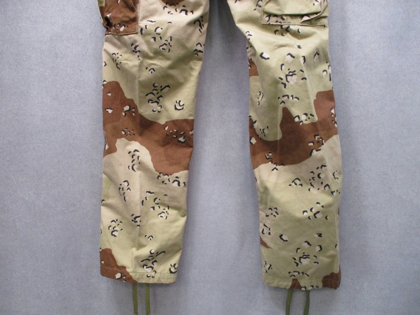 USGI 6 Color Desert Chocolate Chip BDU Trousers X-Small Regular 8415-01-102-6797