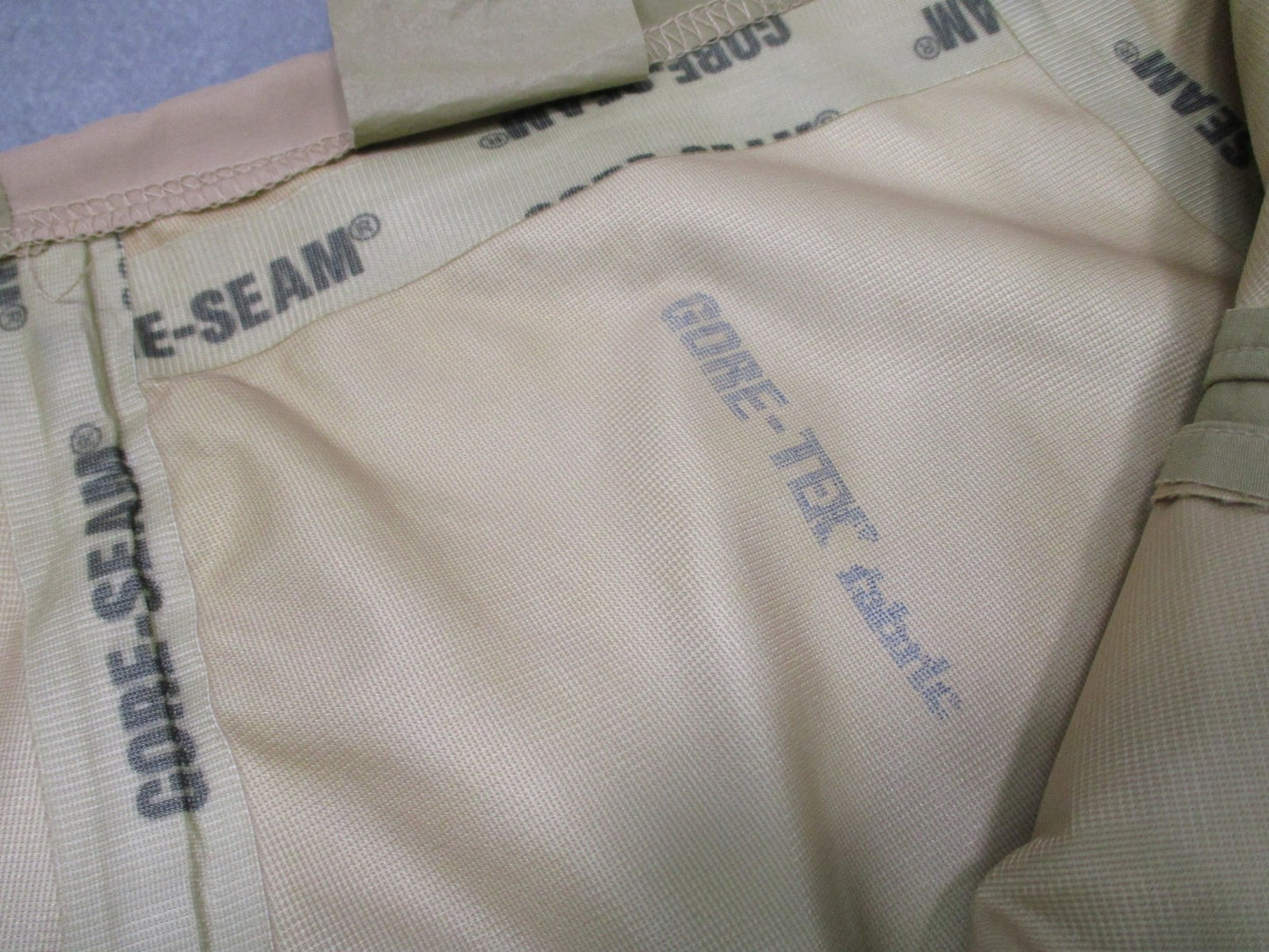 US Military ECWCS Gen II Gore-Tex Trousers Desert Camo Medium Regular Waterproof