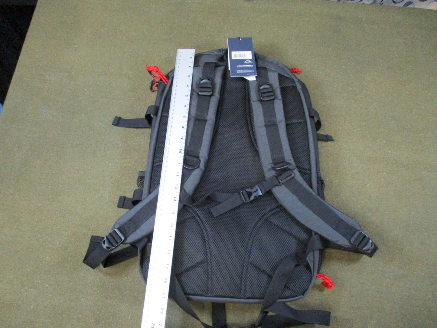 New Highland Outdoor Backpack Meadow XL Gunmetal Red Hiking Bag NWT
