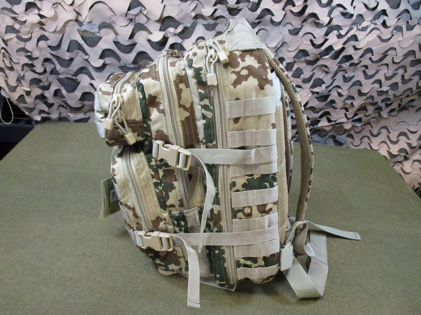 Mil-Tec Assault Pack Small Tactical MOLLE Backpack Desert Camo Tropentarn