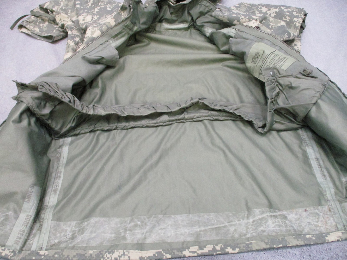 USGI ECWCS Gen II Gore-Tex Parka UCP Small Short Cold Wet Weather Jacket Propper