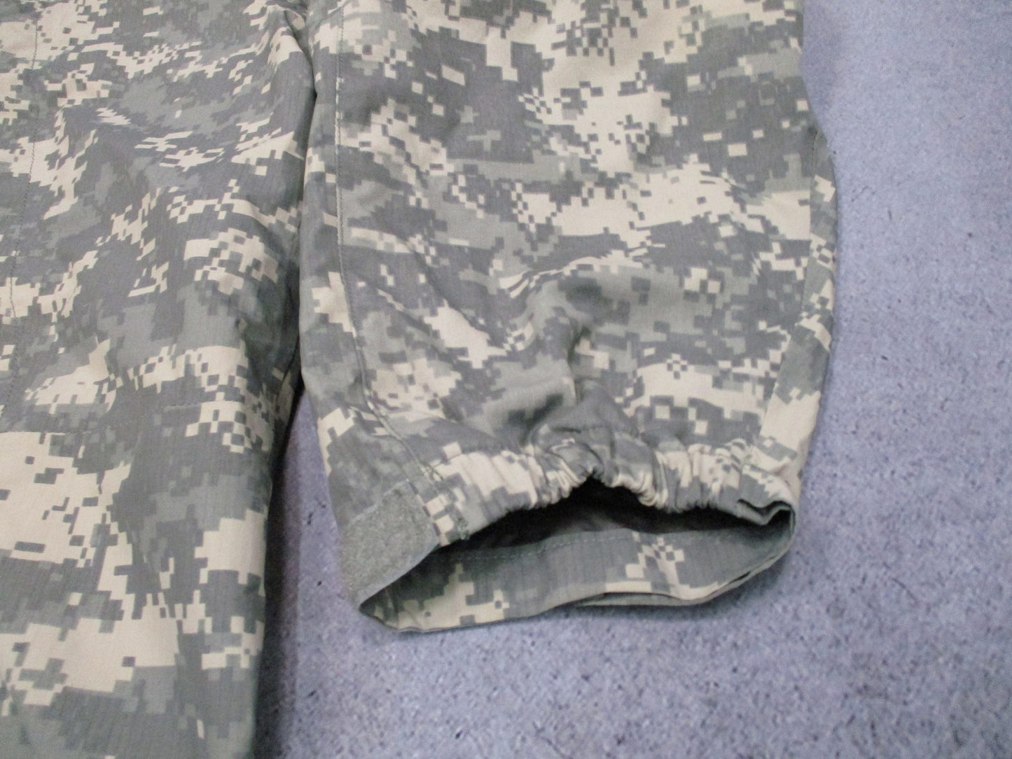 US Army ECWCS Gen III Level 6 Jacket UCP Digital Camo Waterproof Shell XXL-L
