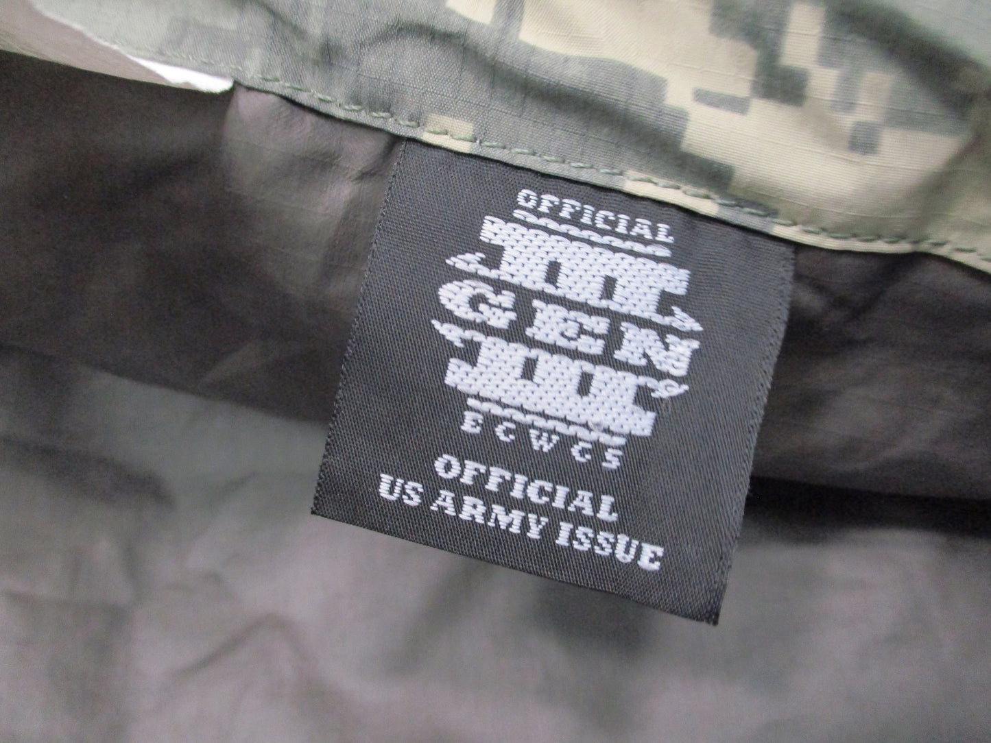 US Army ECWCS Gen III Level 6 Jacket UCP Digital Camo Waterproof Shell XXL-L