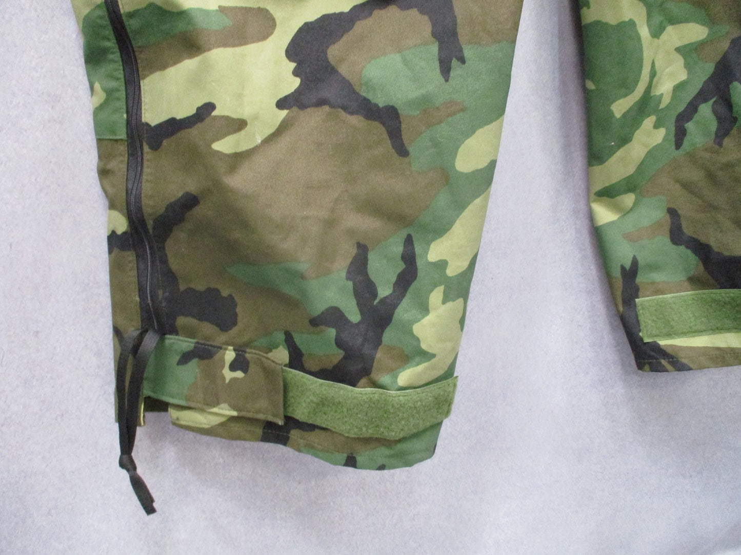 US Military Gore-Tex Trousers Woodland Camo Large Long ECWCS Waterproof Pants