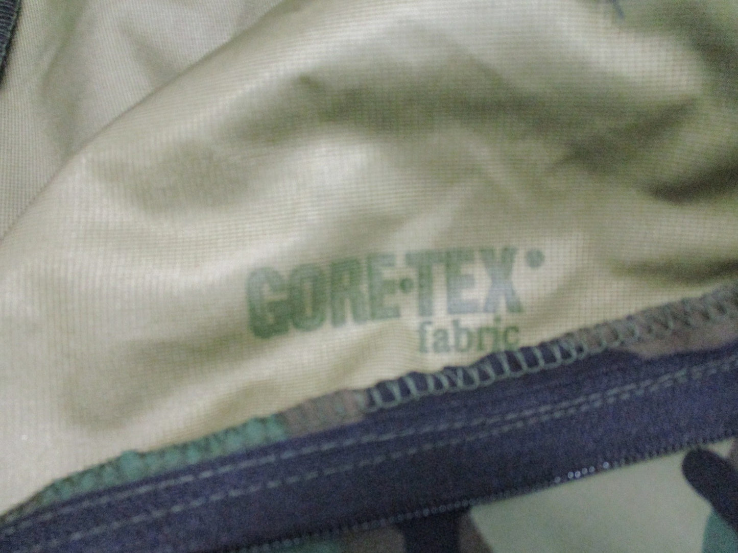 US Military Gore-Tex Trousers Woodland Camo Large Long ECWCS Waterproof Pants