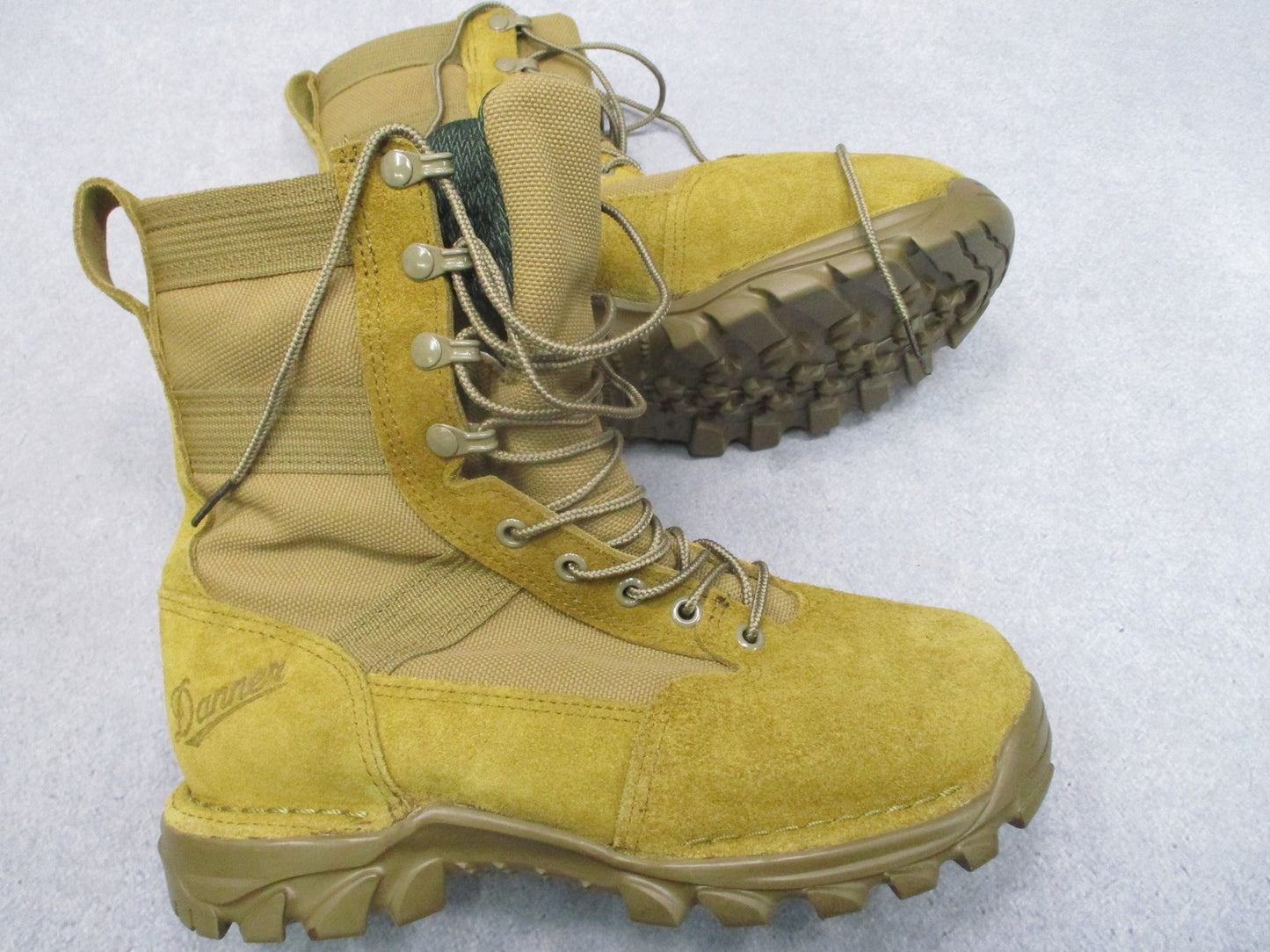 Danner Rivot TFX 8" Coyote 1200G Boots Men's Size 6 R Made in USA Excellent