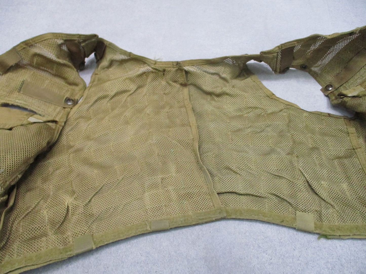 US Military Surplus CMU-36/P Survival Vest Tactical Mesh Molle Gear USMC Coyote