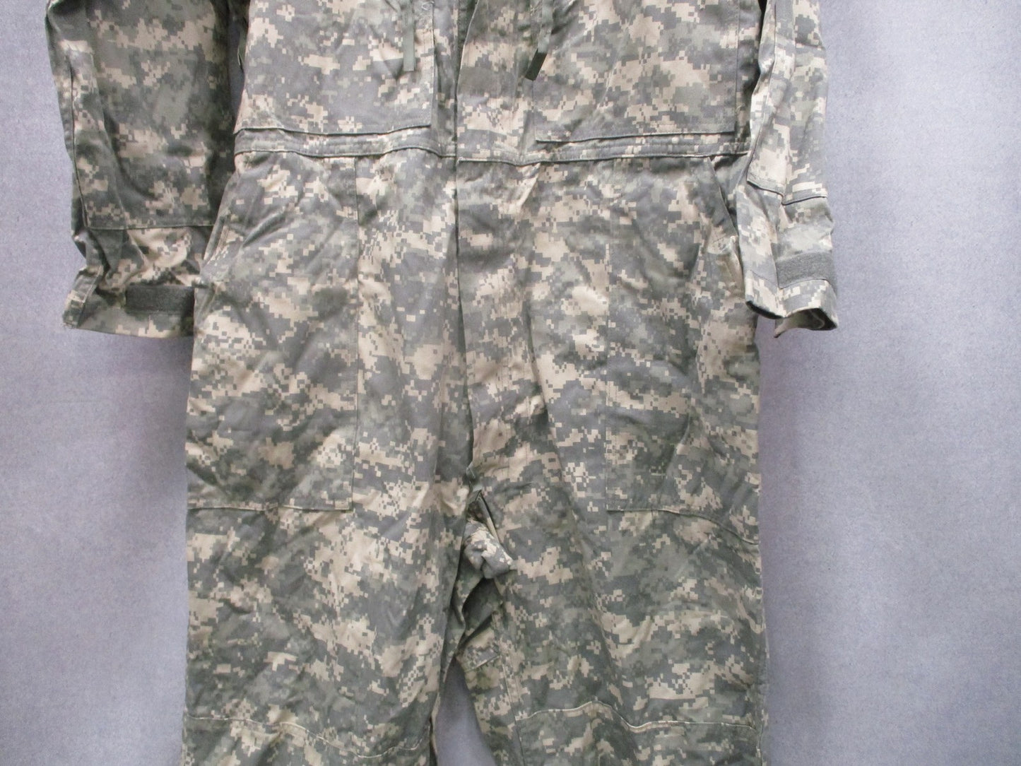 US Military Mechanics Coveralls UCP Camo Size Large 8415-01-534-7377 Surplus