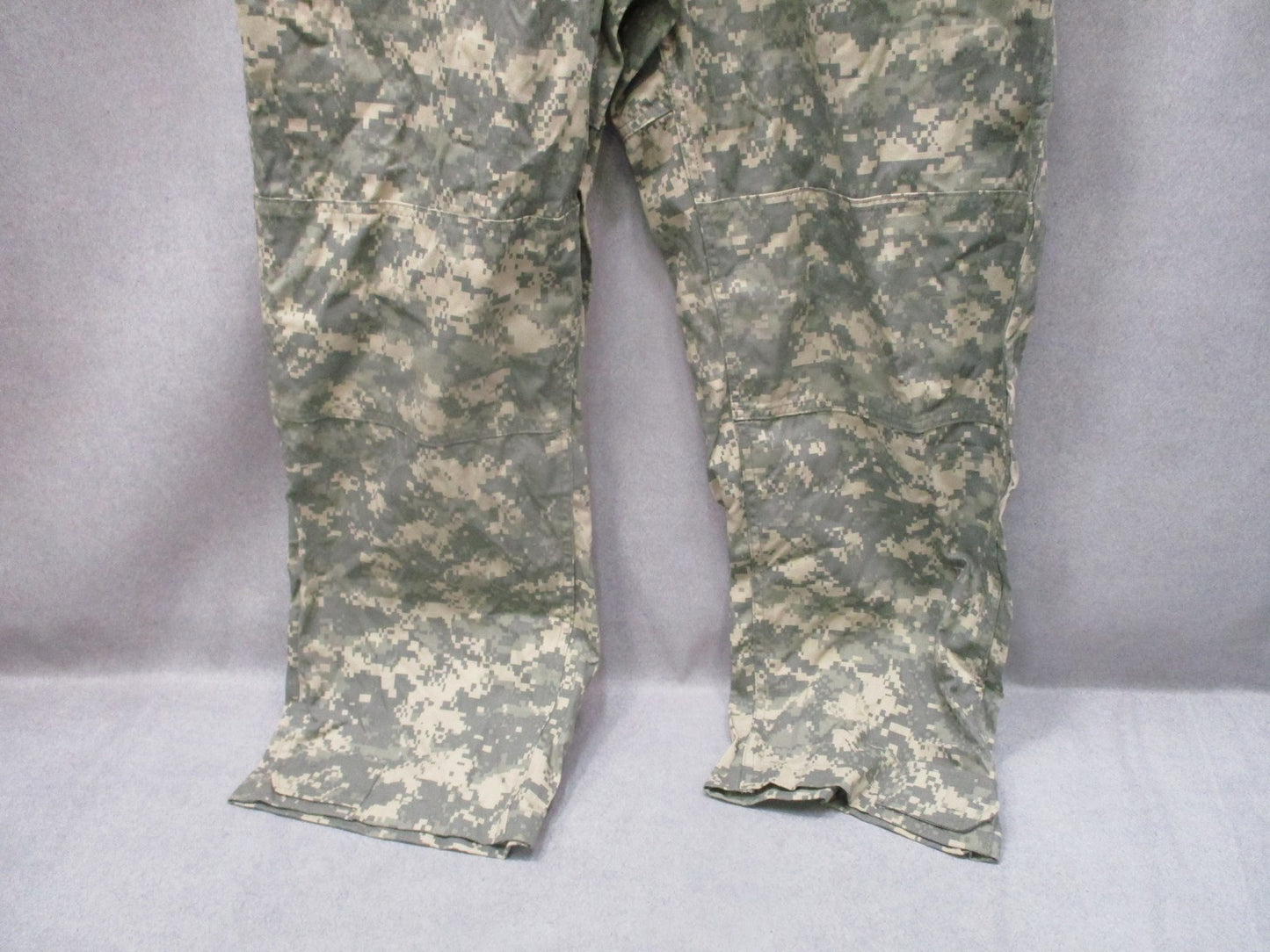 US Military Mechanics Coveralls UCP Camo Size Large 8415-01-534-7377 Surplus