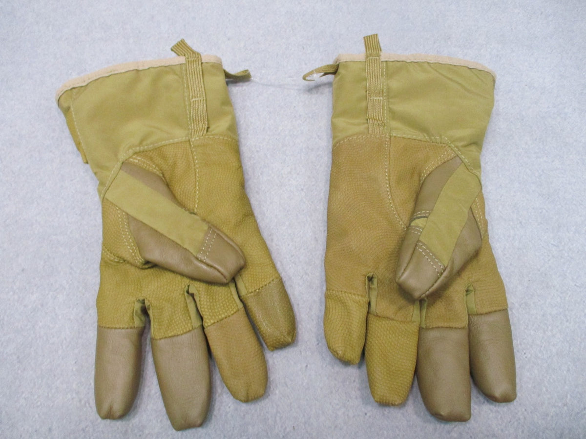 USGI CWGS GORE-TEX Waterproof Touchscreen Gloves Coyote Small 8415-01-F05-3631