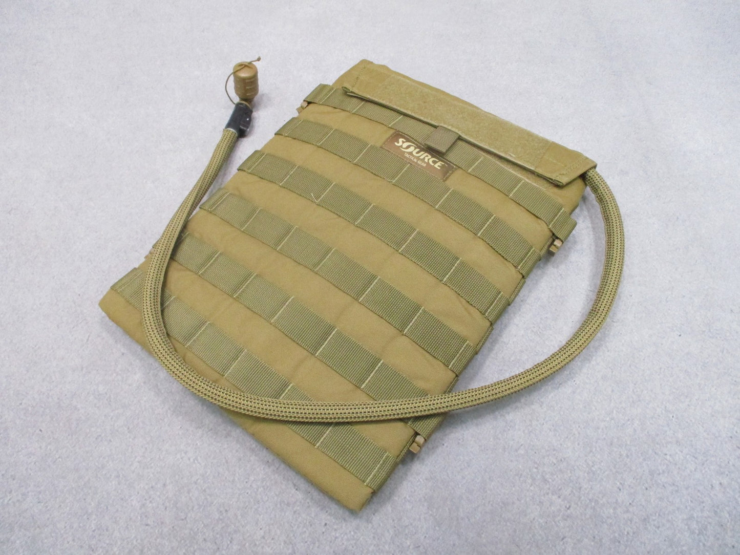 USMC Source Tactical Gear 3L Hydration Carrier Coyote Tan MOLLE Pouch Reservoir