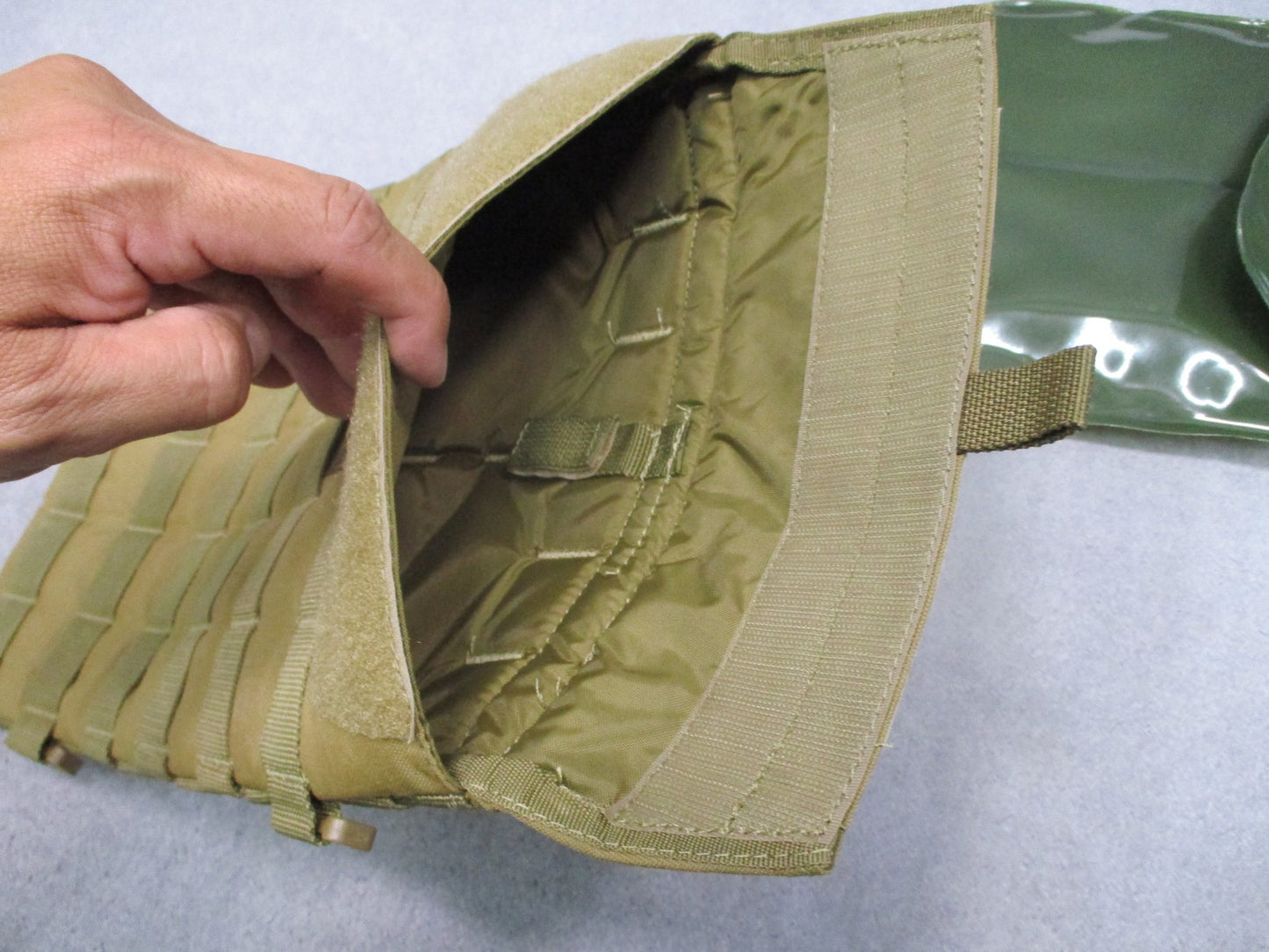 USMC Source Tactical Gear 3L Hydration Carrier Coyote Tan MOLLE Pouch Reservoir