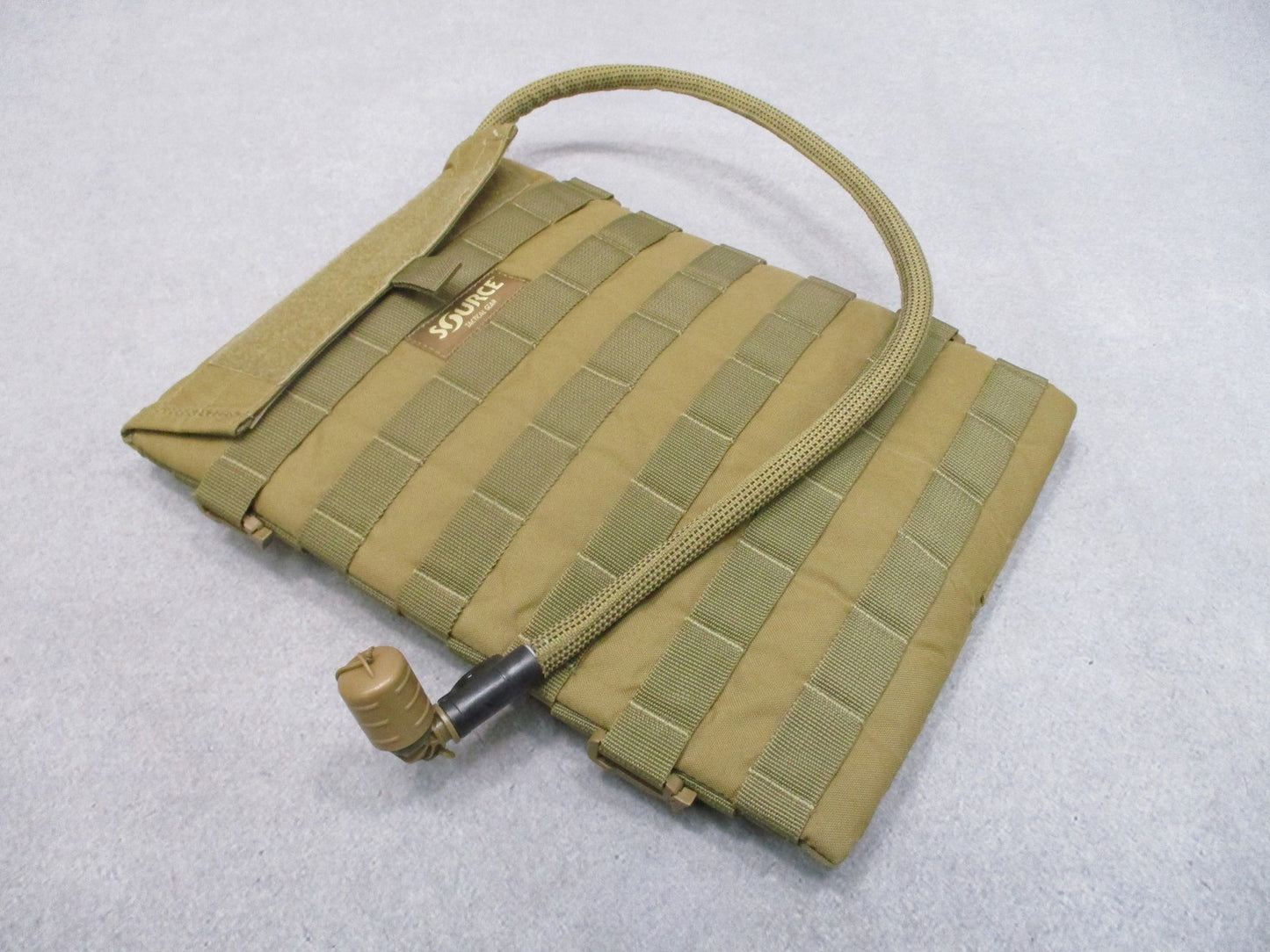 USMC Source Tactical Gear 3L Hydration Carrier Coyote Tan MOLLE Pouch Reservoir