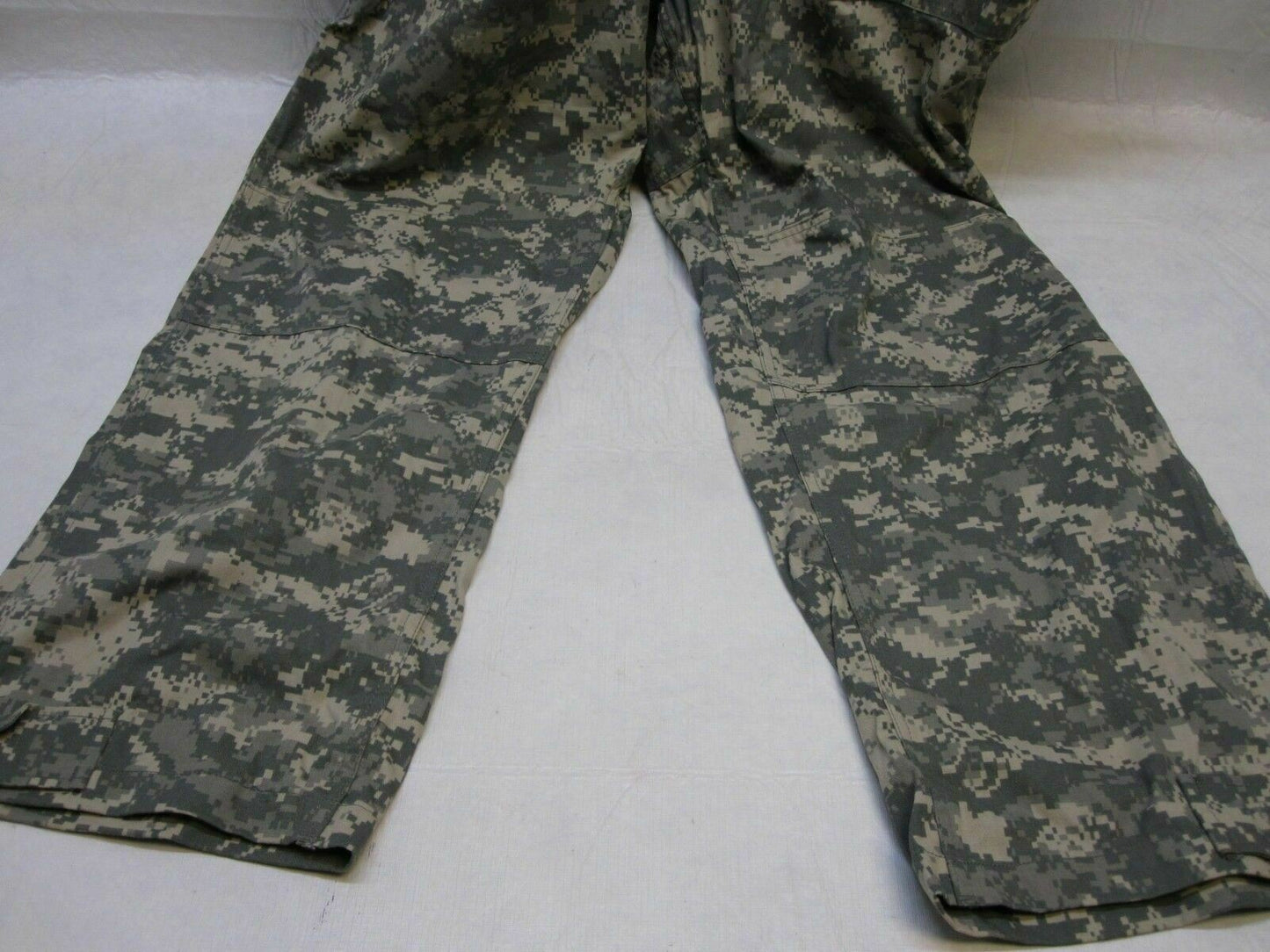 NEW MILITARY ARMY ISSUE MECHANIC COVERALLS UCP TYPE III (MEDIUM) ACU DIGITAL
