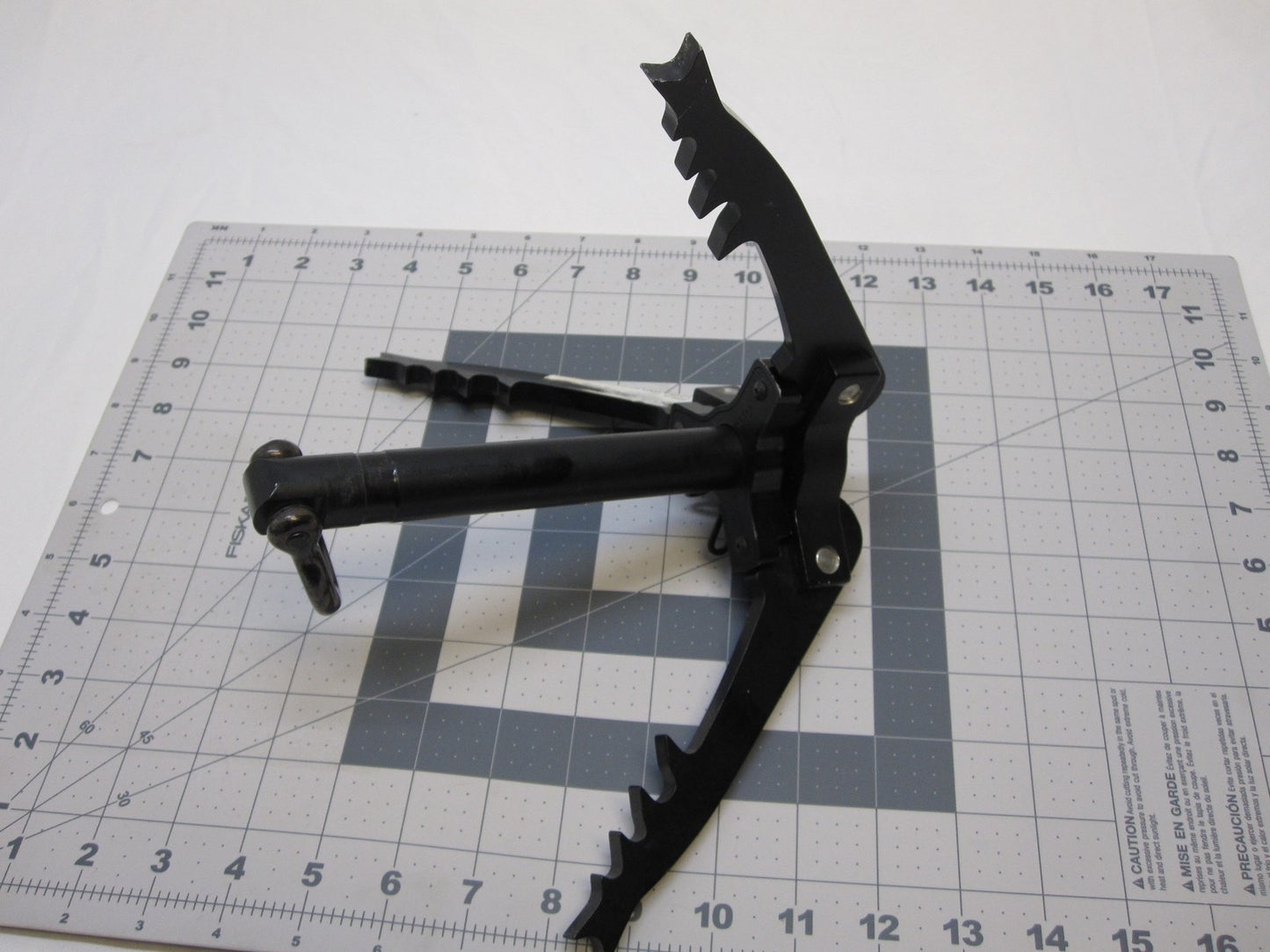 USGI MILITARY GRAPPLING HOOK THE MIL GRABBER COLLAPSIBLE GRAPPLE TRGEAR TRI-CLAW