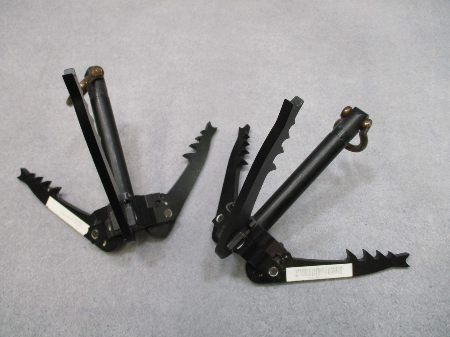 USGI MILITARY GRAPPLING HOOK THE MIL GRABBER COLLAPSIBLE GRAPPLE TRGEAR TRI-CLAW