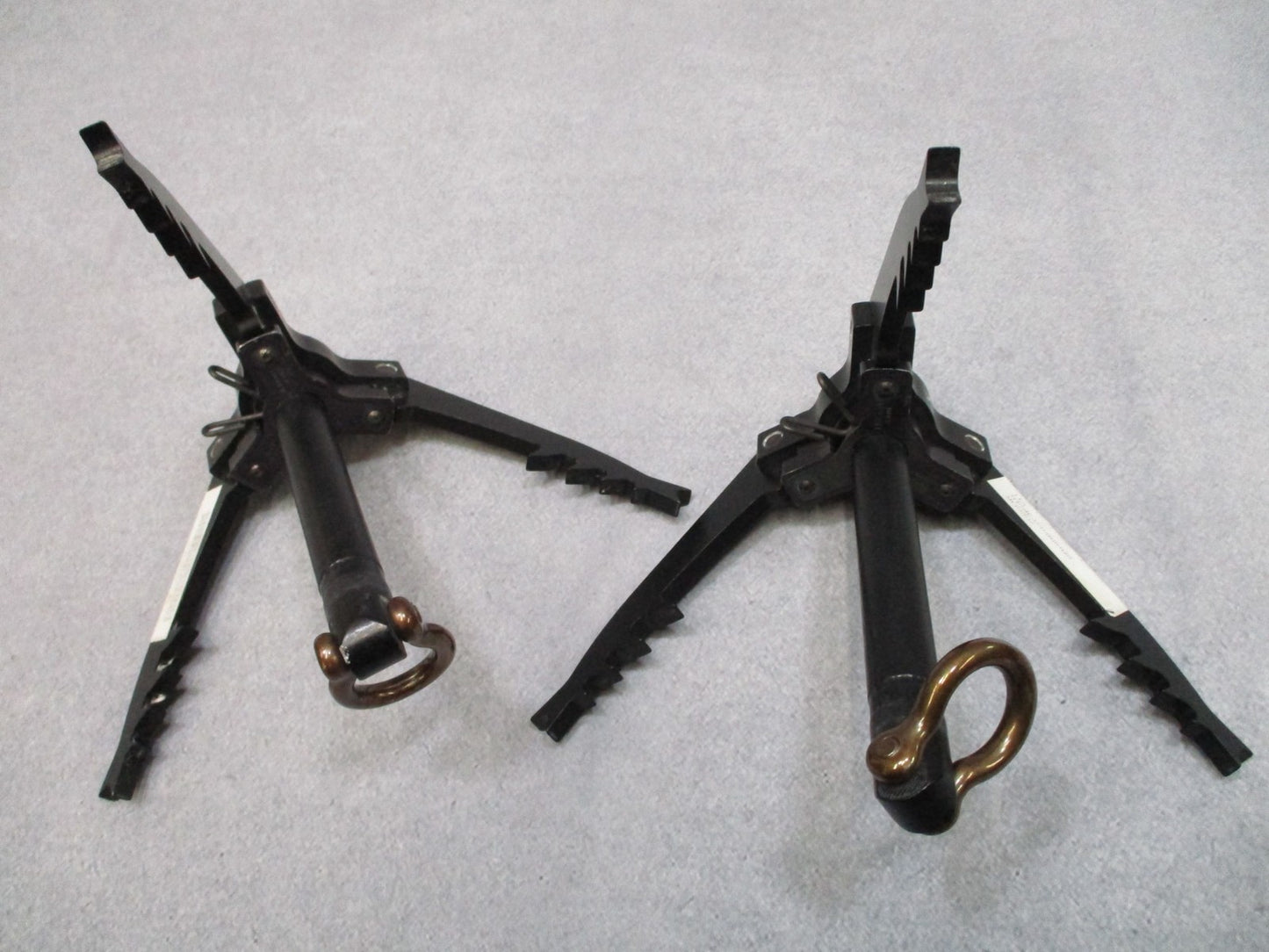 USGI MILITARY GRAPPLING HOOK THE MIL GRABBER COLLAPSIBLE GRAPPLE TRGEAR TRI-CLAW