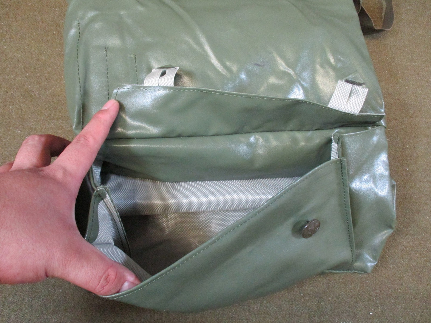 Military Surplus M10M Gas Mask Kit with Carry Bag and Accessories size 2 two
